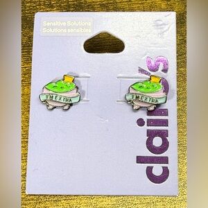 Cute Guacamole Stud Earrings with 'I'm Extra' Banner NWT